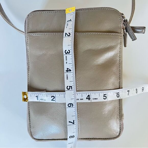 Rolf’s Leather Mushroom Tawny Tan Crossbody Wallet Organizer Bag Purse - Picture 6 of 13